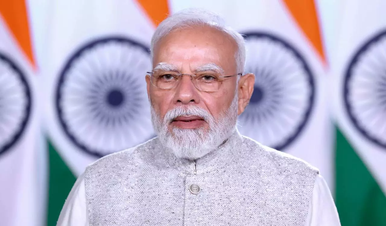 सत्ता में 25 साल, मोदी ने बनाई अलग पहचान सत्ता में 25 साल, मोदी ने बनाई अलग पहचान
