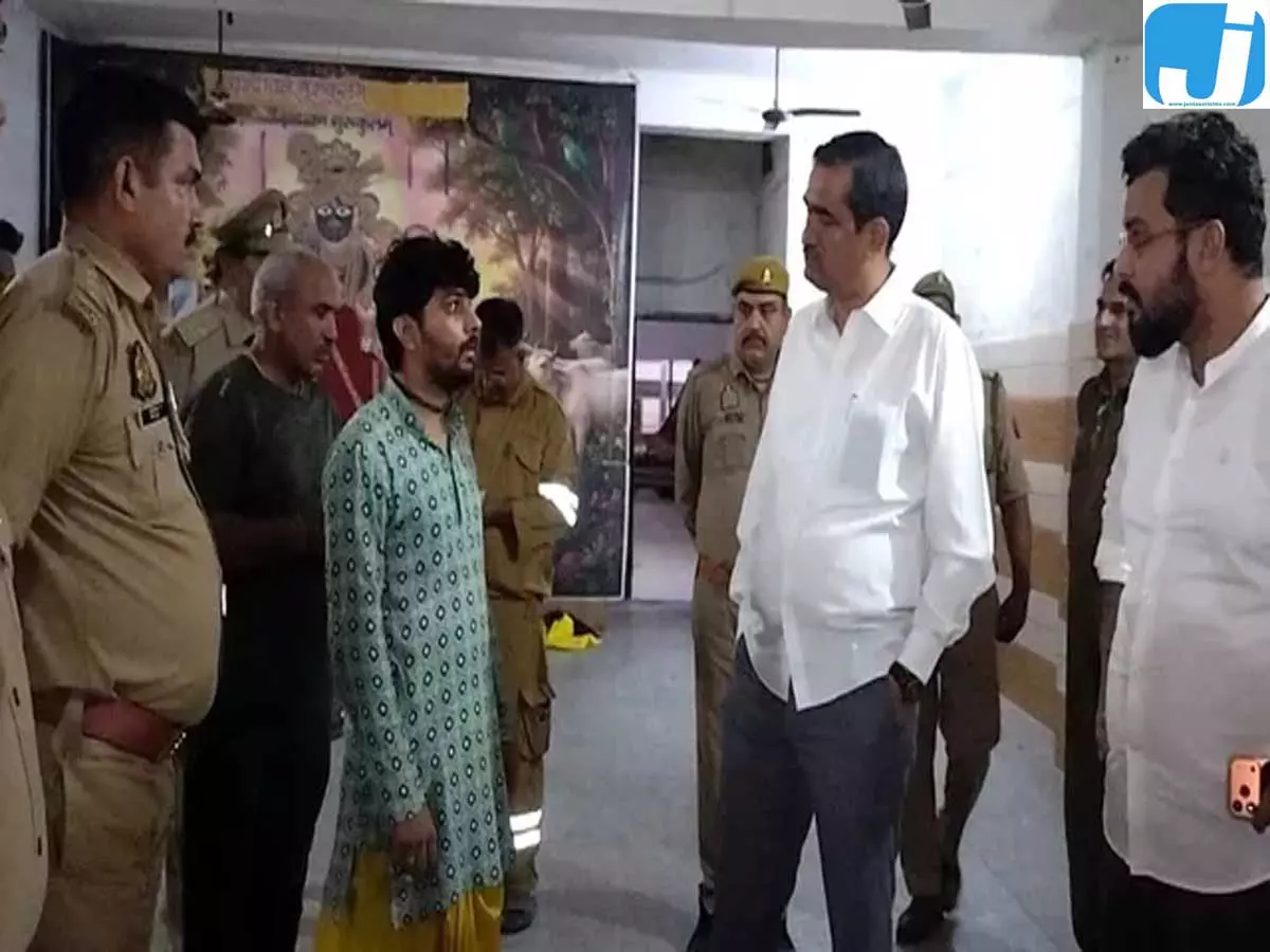 वृंदावन गुरुकुल में चार छात्रों की मौत, सुरक्षा व्यवस्था पर उठे गंभीर सवाल वृंदावन गुरुकुल में चार छात्रों की मौत, सुरक्षा व्यवस्था पर उठे गंभीर सवाल