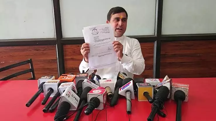 सीबीआई शिकायत पर कार्रवाई न होने का सुरेश शर्मा का आरोप सीबीआई शिकायत पर कार्रवाई न होने का सुरेश शर्मा का आरोप