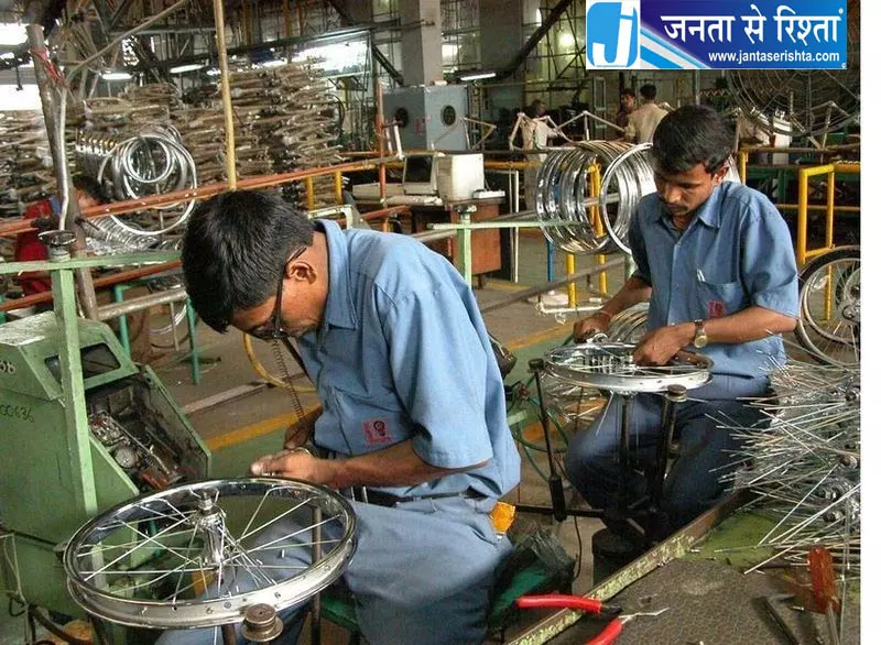 पंजाब में डिप्लोमा छात्रों के लिए 6 महीने की इंडस्ट्रियल ट्रेनिंग अनिवार्य पंजाब में डिप्लोमा छात्रों के लिए 6 महीने की इंडस्ट्रियल ट्रेनिंग अनिवार्य