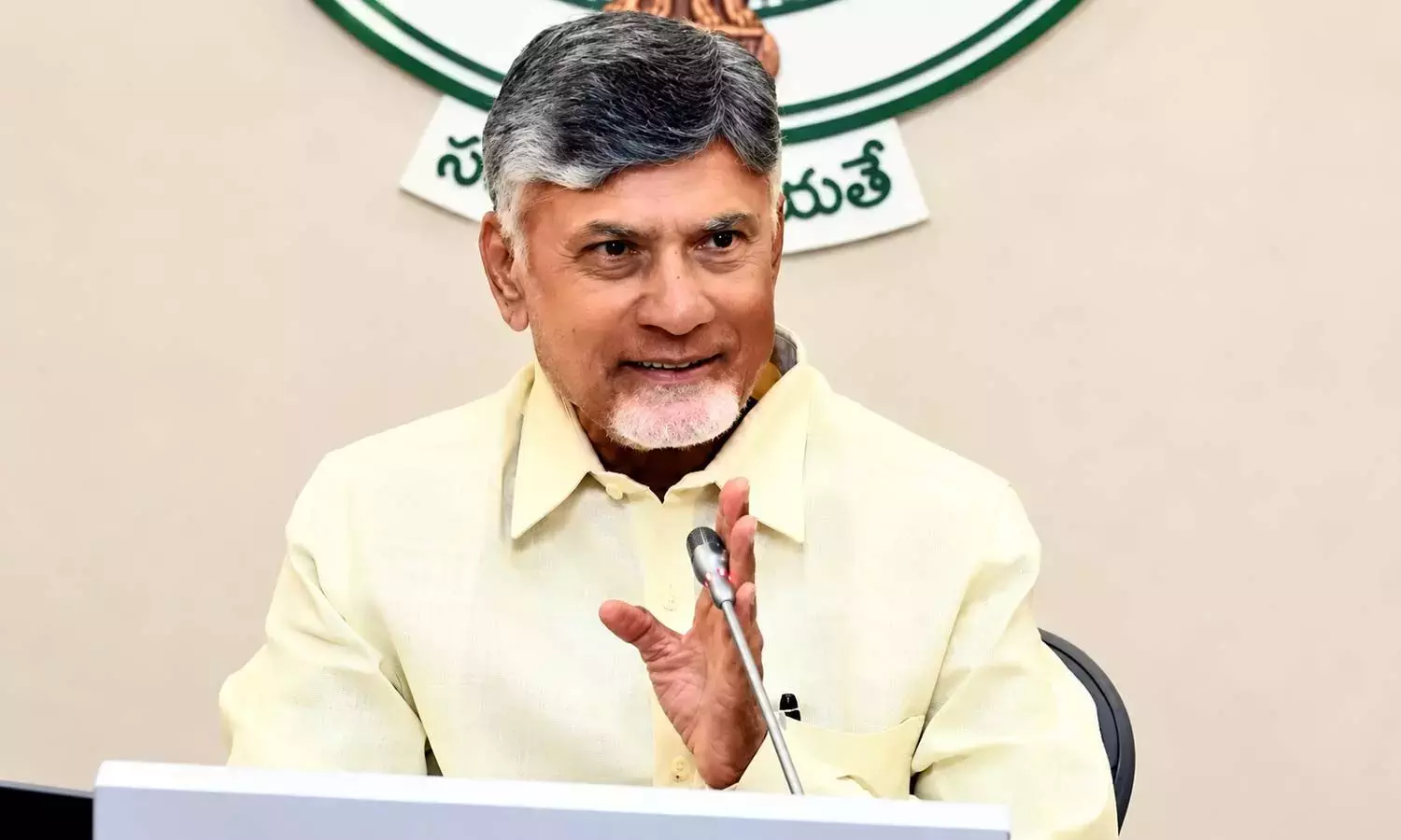 Andhra: एपी कैबिनेट ने 12 एजेंडा आइटम को मंजूरी दी Andhra: एपी कैबिनेट ने 12 एजेंडा आइटम को मंजूरी दी