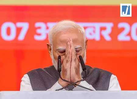 गुजरात से दिल्ली तक: पीएम मोदी ने राज्य की पहलों को राष्ट्रीय स्तर पर कैसे पहुंचाया गुजरात से दिल्ली तक: पीएम मोदी ने राज्य की पहलों को राष्ट्रीय स्तर पर कैसे पहुंचाया