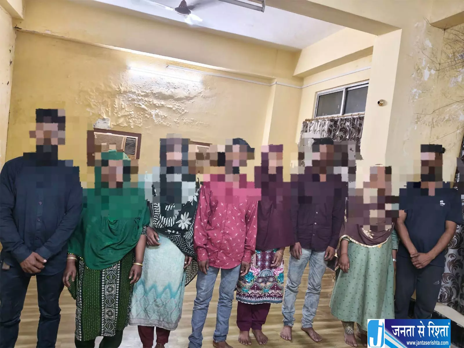गुवाहाटी में 18 बांग्लादेशी नागरिक पकड़े गए जांच जारी गुवाहाटी में 18 बांग्लादेशी नागरिक पकड़े गए जांच जारी