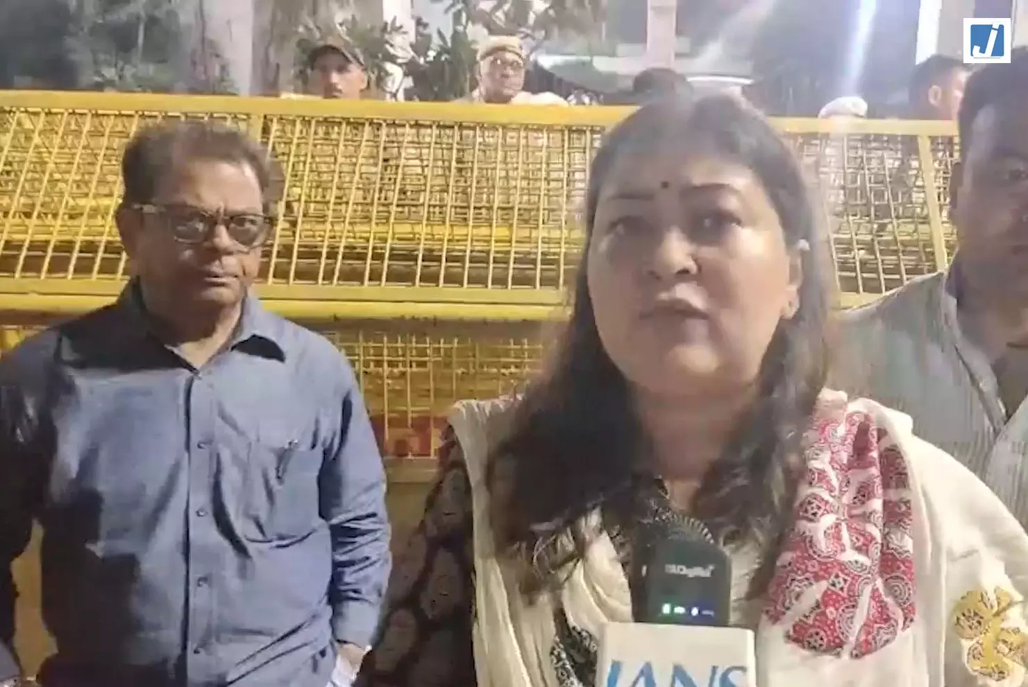 INDIA गठबंधन का प्रदर्शन कल भी जारी रहेगा, रागिनी नायक बोलीं- जंतर-मंतर विरोध की तय जगह INDIA गठबंधन का प्रदर्शन कल भी जारी रहेगा, रागिनी नायक बोलीं- जंतर-मंतर विरोध की तय जगह
