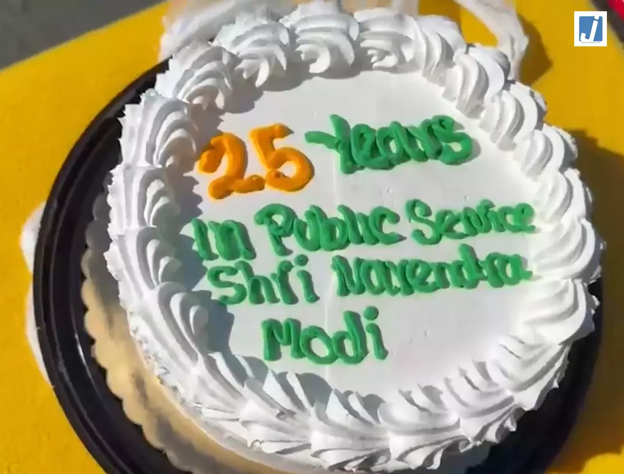 वॉशिंगटन में PM मोदी के 25 साल पर दौड़े डिजिटल ट्रक वॉशिंगटन में PM मोदी के 25 साल पर दौड़े डिजिटल ट्रक