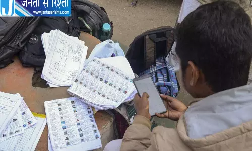 दिल्ली में छूटे मतदाताओं के लिए बड़ी खबर, 9 और 11 अक्टूबर को लगेंगे विशेष शिविर दिल्ली में छूटे मतदाताओं के लिए बड़ी खबर, 9 और 11 अक्टूबर को लगेंगे विशेष शिविर