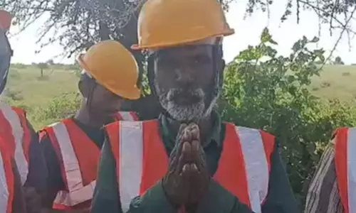 बिहार के 10 मजदूरों को एमपी में बनाया बंधक, एक लाख में बेचने का आरोप बिहार के 10 मजदूरों को एमपी में बनाया बंधक, एक लाख में बेचने का आरोप