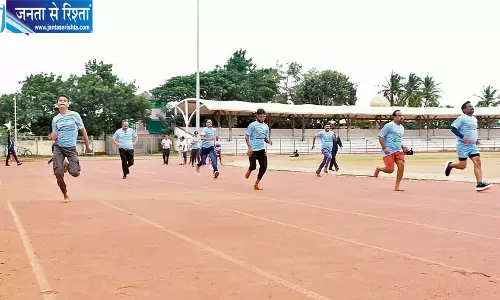 किडनी ट्रांसप्लांट कराने वालों ने मैदान में दिखाई हिम्मत, किसी ने लगाई दौड़ तो किसी ने जीता दिल किडनी ट्रांसप्लांट कराने वालों ने मैदान में दिखाई हिम्मत, किसी ने लगाई दौड़ तो किसी ने जीता दिल