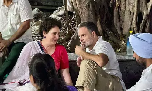राहुल-प्रियंका समेत कई नेताओं पर FIR, 10 अक्टूबर को राष्ट्रपति से मिलने का समय मांग चुका है INDIA ब्लॉक