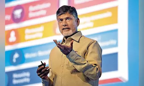 चंद्रबाबू नायडू : मेट्रो और कॉरिडोर को हरी झंडी का अनुरोध चंद्रबाबू नायडू : मेट्रो और कॉरिडोर को हरी झंडी का अनुरोध