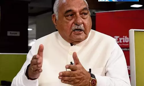 हरियाणा में जाति जनगणना की मांग तेज, कांग्रेस ने राज्यपाल को दिया ज्ञापन हरियाणा में जाति जनगणना की मांग तेज, कांग्रेस ने राज्यपाल को दिया ज्ञापन
