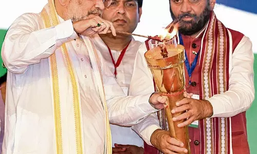 अमित शाह ने सेवा ज्योति यात्रा को किया रवाना, युवाओं से मांगा योगदान