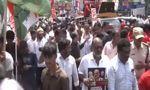 तेलंगाना में कांग्रेस का प्रदर्शन मुख्य चुनाव आयुक्त के खिलाफ खोला मोर्चा