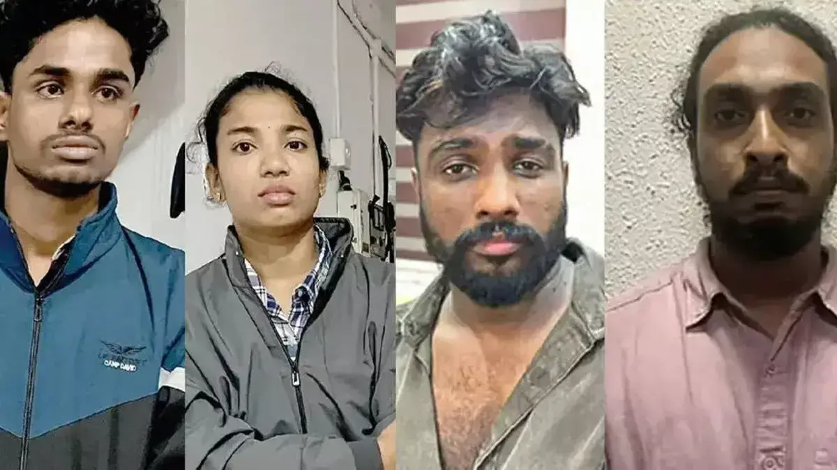 कलामसेरी गैंगरेप: महिला आयोग ने लिया स्वतः संज्ञान कलामसेरी गैंगरेप: महिला आयोग ने लिया स्वतः संज्ञान