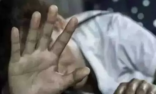 महिला की पीट-पीटकर हत्या, दुष्कर्म की आशंका से मचा हड़कंप महिला की पीट-पीटकर हत्या, दुष्कर्म की आशंका से मचा हड़कंप