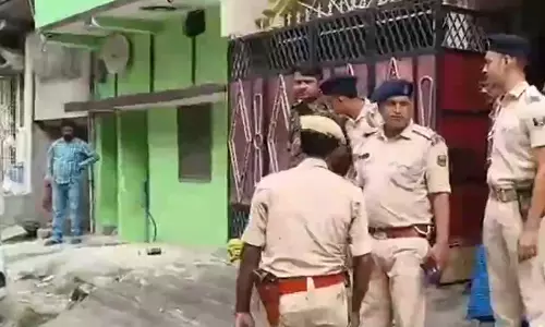 बिहार में EOU का बड़ा एक्शन इंजीनियर के 5 ठिकानों पर छापा बिहार में EOU का बड़ा एक्शन इंजीनियर के 5 ठिकानों पर छापा