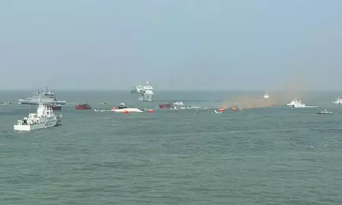 समुद्र में भारतीय तटरक्षक बल का बड़ा रेस्क्यू ऑपरेशन