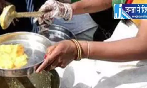 ओडिशा में 46 छात्राओं के बीमार होने से हड़कंप, हॉस्टल के खाने पर सवाल ओडिशा में 46 छात्राओं के बीमार होने से हड़कंप, हॉस्टल के खाने पर सवाल