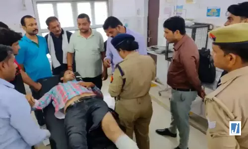 500 की रंगदारी नहीं देने पर फायरिंग, कार सवार युवकों ने चलाई गोली, दो लोग घायल