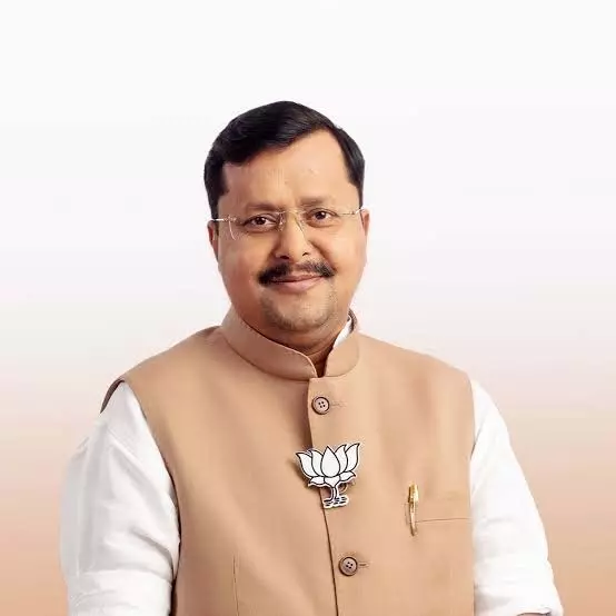 भाजपा के राष्ट्रीय अध्यक्ष नितिन नवीन ने किया बाबा विश्वनाथ का दर्शन, पदाधिकारियों के साथ करेंगे आठ बैठकें भाजपा के राष्ट्रीय अध्यक्ष नितिन नवीन ने किया बाबा विश्वनाथ का दर्शन, पदाधिकारियों के साथ करेंगे आठ बैठकें