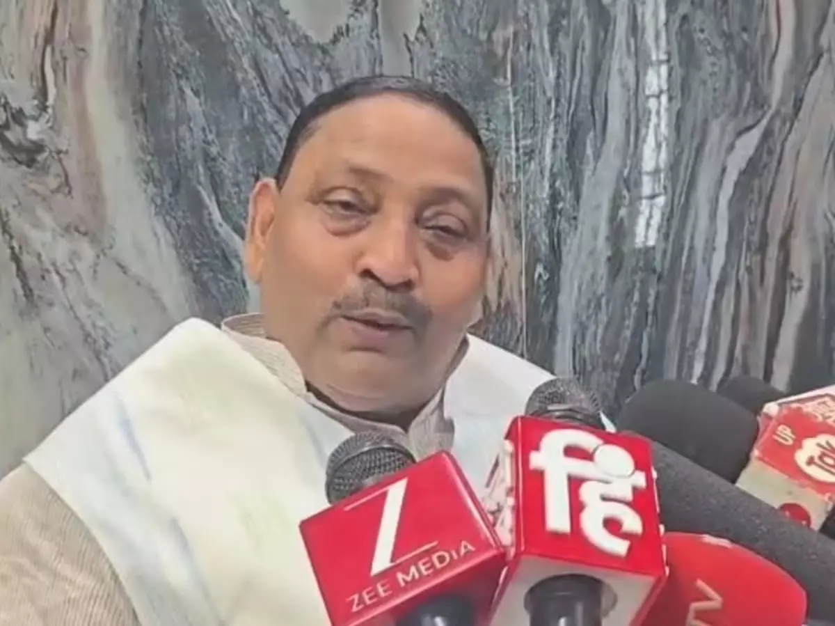 यूपी चुनाव से पहले भाजपा को बड़ा झटका, पूर्व सांसद धर्मेंद्र कश्यप ने छोड़ी पार्टी यूपी चुनाव से पहले भाजपा को बड़ा झटका, पूर्व सांसद धर्मेंद्र कश्यप ने छोड़ी पार्टी