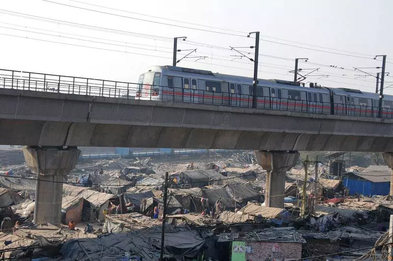 दिल्ली की 45 झुग्गी बस्तियों के पुनर्वास की तैयारी, DDA ने शुरू किया सर्वे दिल्ली की 45 झुग्गी बस्तियों के पुनर्वास की तैयारी, DDA ने शुरू किया सर्वे