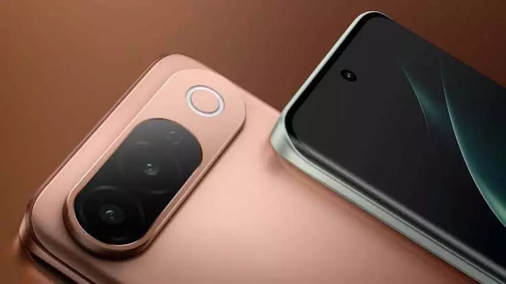 7050mAh बैटरी वाले Vivo 5G फोन पर बंपर डिस्काउंट, मिलेंगे शानदार फीचर्स 7050mAh बैटरी वाले Vivo 5G फोन पर बंपर डिस्काउंट, मिलेंगे शानदार फीचर्स