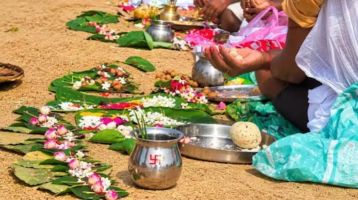 श्राद्ध कर्म के लिए सबसे उत्तम समय: कुतुप मुहूर्त की खास वजह श्राद्ध कर्म के लिए सबसे उत्तम समय: कुतुप मुहूर्त की खास वजह