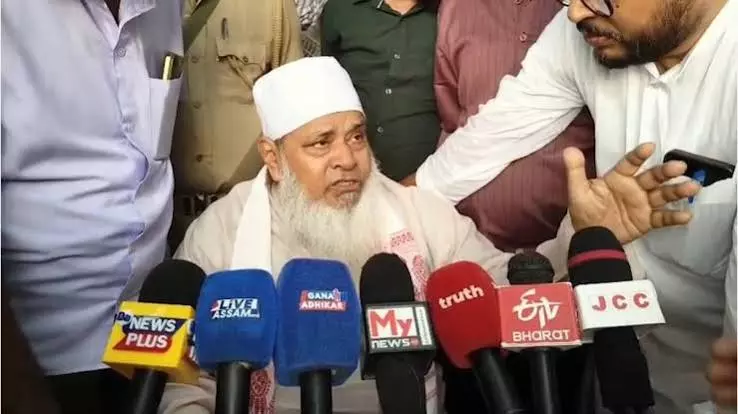 नागांव उपचुनाव में अजमल का हुंकार, लाखों वोटों से जीत का भरोसा नागांव उपचुनाव में अजमल का हुंकार, लाखों वोटों से जीत का भरोसा