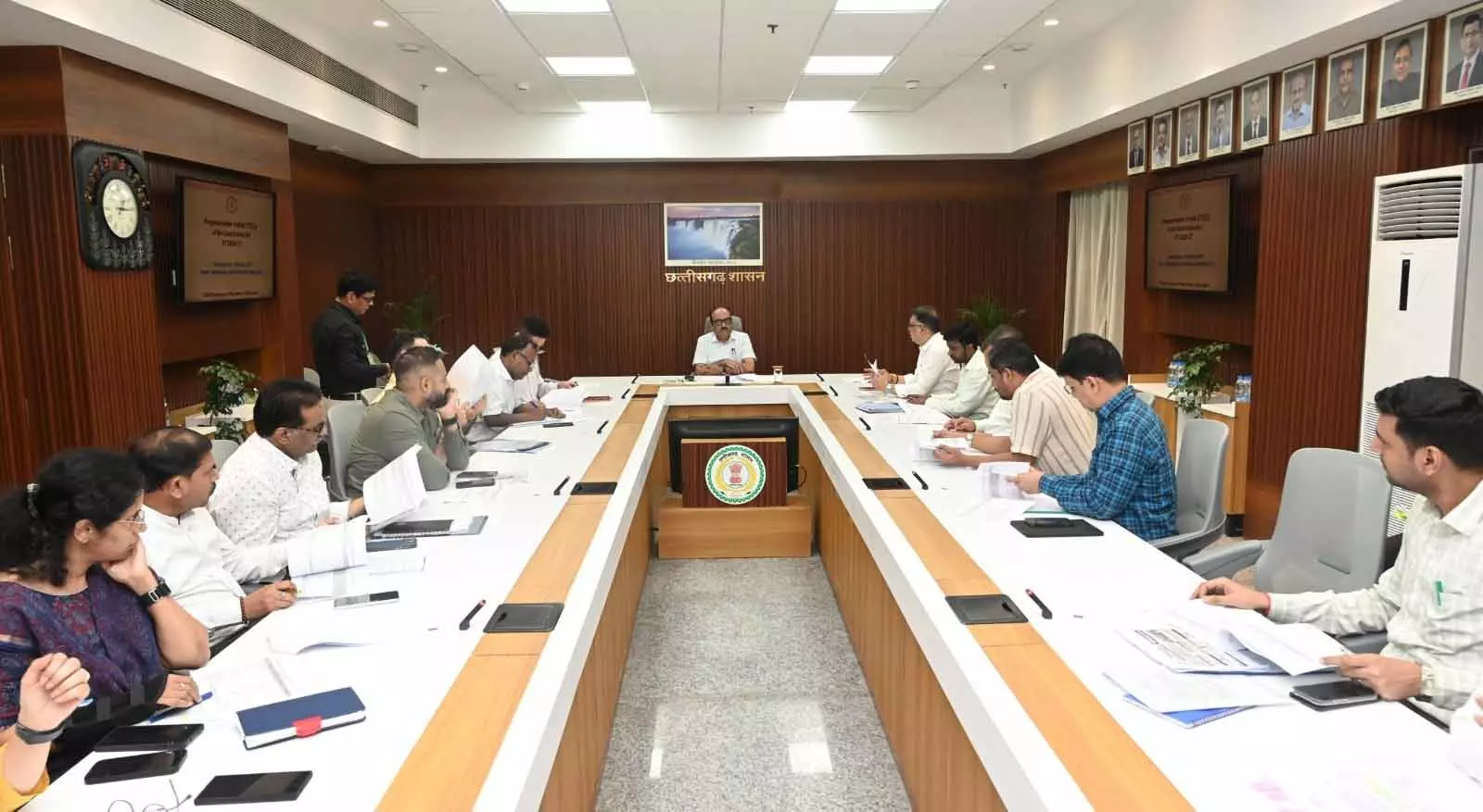 मुख्य सचिव की अध्यक्षता में आदिम जाति विकास संबंधी राज्य स्तरीय कार्य समिति की बैठक सम्पन्न मुख्य सचिव की अध्यक्षता में आदिम जाति विकास संबंधी राज्य स्तरीय कार्य समिति की बैठक सम्पन्न