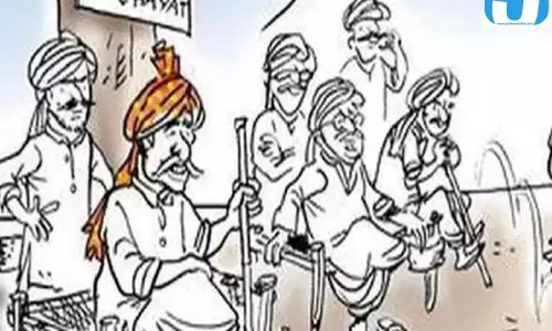 कोर्ट मैरिज करना पड़ा भारी, पंचायत ने प्रेमी जोड़े के गांव आने पर लगाई रोक कोर्ट मैरिज करना पड़ा भारी, पंचायत ने प्रेमी जोड़े के गांव आने पर लगाई रोक