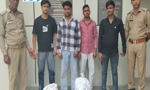 बेसमेंट में चल रहे अवैध हुक्का बार पर छापेमारी, चार युवक गिरफ्तार बेसमेंट में चल रहे अवैध हुक्का बार पर छापेमारी, चार युवक गिरफ्तार