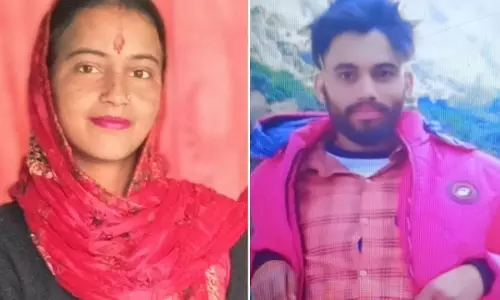 देहरादून में पति ने दरांती से गला रेतकर की पत्नी की हत्या, वारदात के बाद फरार देहरादून में पति ने दरांती से गला रेतकर की पत्नी की हत्या, वारदात के बाद फरार