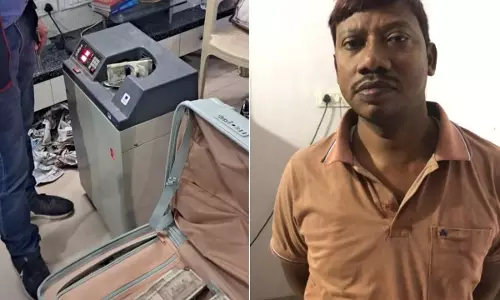 मुंगेर के कार्यपालक अभियंता नारद दास के ठिकानों पर छापेमारी, चार बैंक खातों में मिले 17.15 लाख मुंगेर के कार्यपालक अभियंता नारद दास के ठिकानों पर छापेमारी, चार बैंक खातों में मिले 17.15 लाख