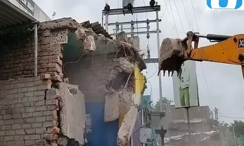 NH-80 की जमीन पर बुलडोजर एक्शन, सूर्यगढ़ा में तीसरे दिन भी कार्रवाई