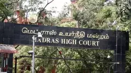 मद्रास HC: CM विजय की याचिका पर फ़ैसला 14 अक्टूबर तक टला मद्रास HC: CM विजय की याचिका पर फ़ैसला 14 अक्टूबर तक टला