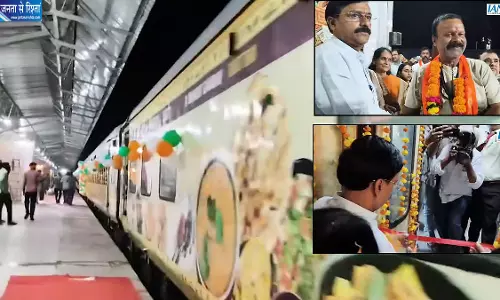पर्यटन मंत्री ने तीर्थयात्रा ट्रेन को दिखाई हरी झंडी
