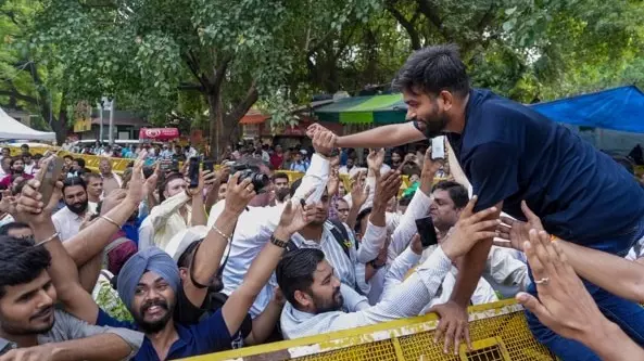 CJP के प्रदर्शन को पुलिस की मंजूरी नहीं, जंतर-मंतर से जनपथ तक सुरक्षा बढ़ाई गई, 57 मेट्रो स्टेशन बंद करने का फैसला