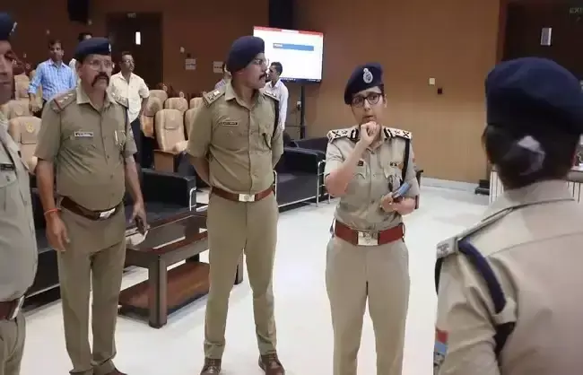 पुलिस और सुरक्षा बल मिलकर रोकेंगे मानव तस्करी, पंतनगर में जुटेंगे विशेषज्ञ पुलिस और सुरक्षा बल मिलकर रोकेंगे मानव तस्करी, पंतनगर में जुटेंगे विशेषज्ञ