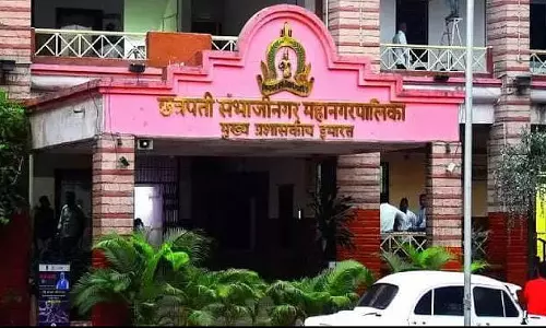 छत्रपति संभाजीनगर में प्रॉपर्टी टैक्स बकायेदारों पर नगर निगम का शिकंजा छत्रपति संभाजीनगर में प्रॉपर्टी टैक्स बकायेदारों पर नगर निगम का शिकंजा
