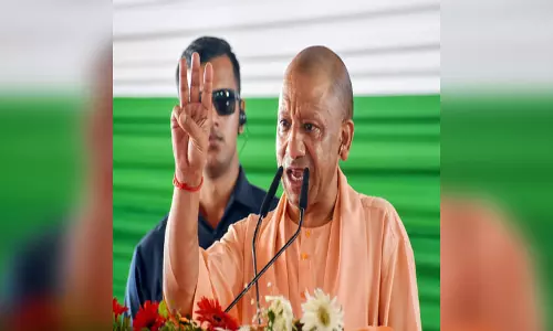यूपी के 18 शहरों में चलेंगी 1725 एसी इलेक्ट्रिक बसें, प्रस्ताव को मंजूरी यूपी के 18 शहरों में चलेंगी 1725 एसी इलेक्ट्रिक बसें, प्रस्ताव को मंजूरी