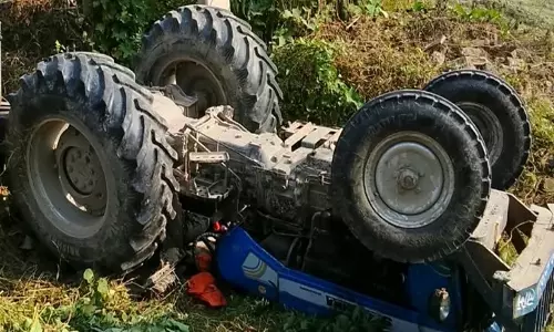 फरीदाबाद में ट्रैक्टर पलटने से किसान की मौत, परिवार पर टूटा दुखों का पहाड़
