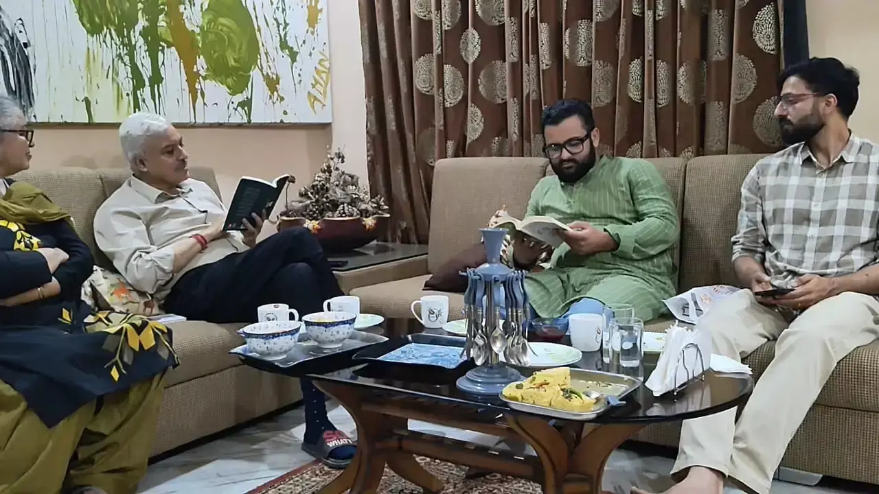 केके फाउंडेशन बुक क्लब में गालिब की रचनाओं पर हुई बातचीत