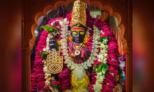 51 शक्तिपीठों में शामिल यूपी के ये पावन धाम, जानिए कहां और किस रूप में विराजती हैं माता