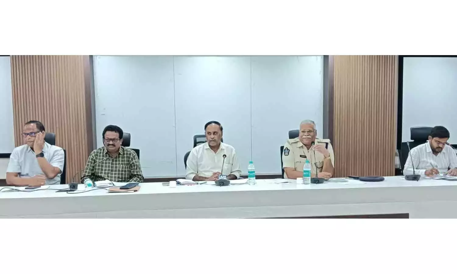 Andhra: अमीन पीर दरगाह उर्स की तैयारियों की समीक्षा की गई