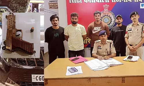 पिस्टल और एयरगन में उलझी पुलिस! राजनांदगांव में हथियार की पहचान पर उठे सवाल पिस्टल और एयरगन में उलझी पुलिस! राजनांदगांव में हथियार की पहचान पर उठे सवाल