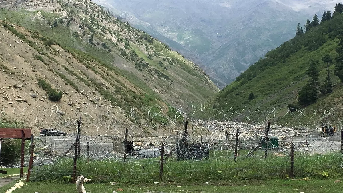 पुंछ के गांव में बिजली का इंतजार खत्म होने की आस पुंछ के गांव में बिजली का इंतजार खत्म होने की आस