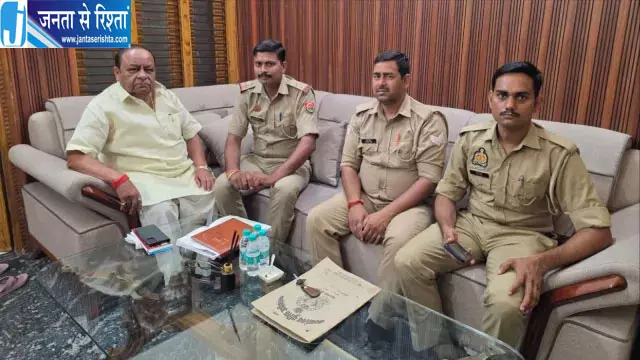 दिल्ली प्रदर्शन से पहले दो नेताओं को रोका दिल्ली प्रदर्शन से पहले दो नेताओं को रोका
