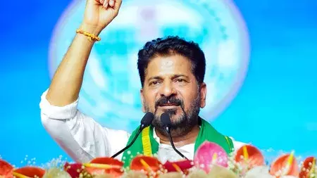 रेवंत रेड्डी का गंभीर आरोप: बीजेपी पर वोट छीनने का दावा रेवंत रेड्डी का गंभीर आरोप: बीजेपी पर वोट छीनने का दावा