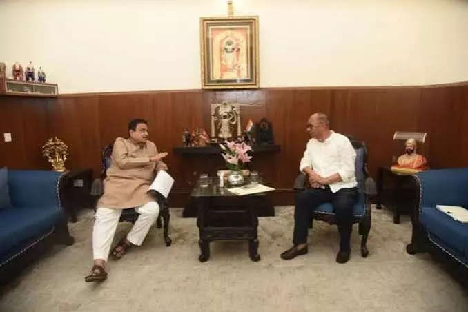 पूर्वोत्तर में सड़क विकास: NH-37 और NH-2 के लिए गडकरी से अपील पूर्वोत्तर में सड़क विकास: NH-37 और NH-2 के लिए गडकरी से अपील